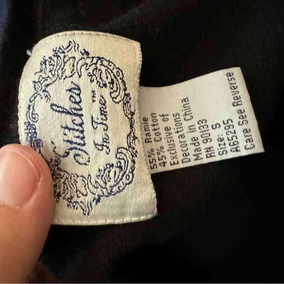 Stitches in Time Floral Sweater - Picture 4 of 4